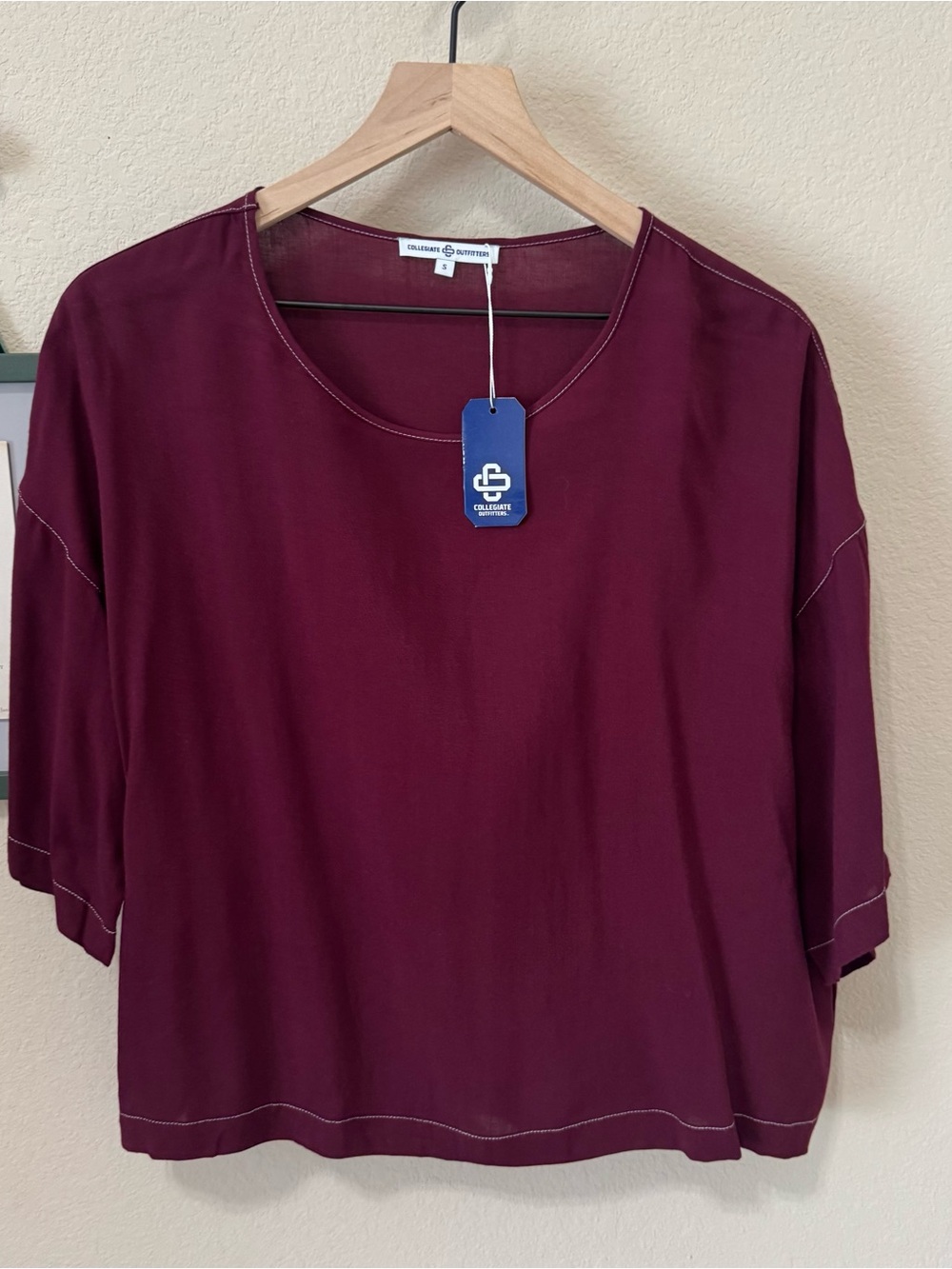COLLEGIATE OUTFITTERS | Maroon Short Sleeve Boxy Shirt NWT Size Small
